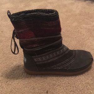 toms aztec boots
